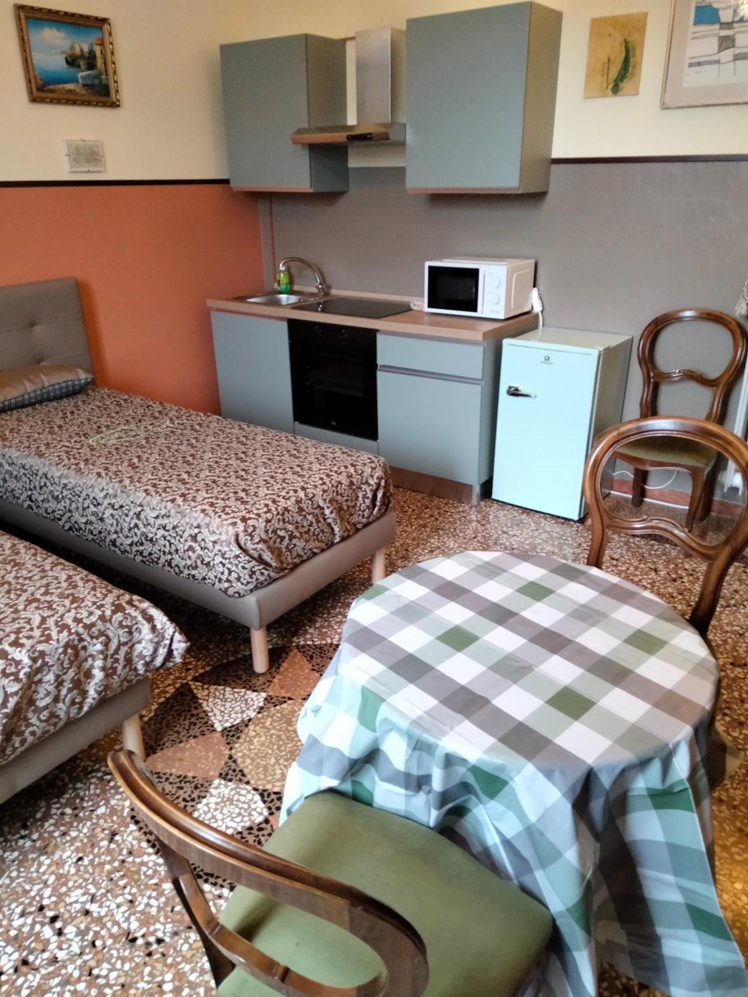 Sant'Orsola Palace - Rooms And Suites 博洛尼亚 外观 照片